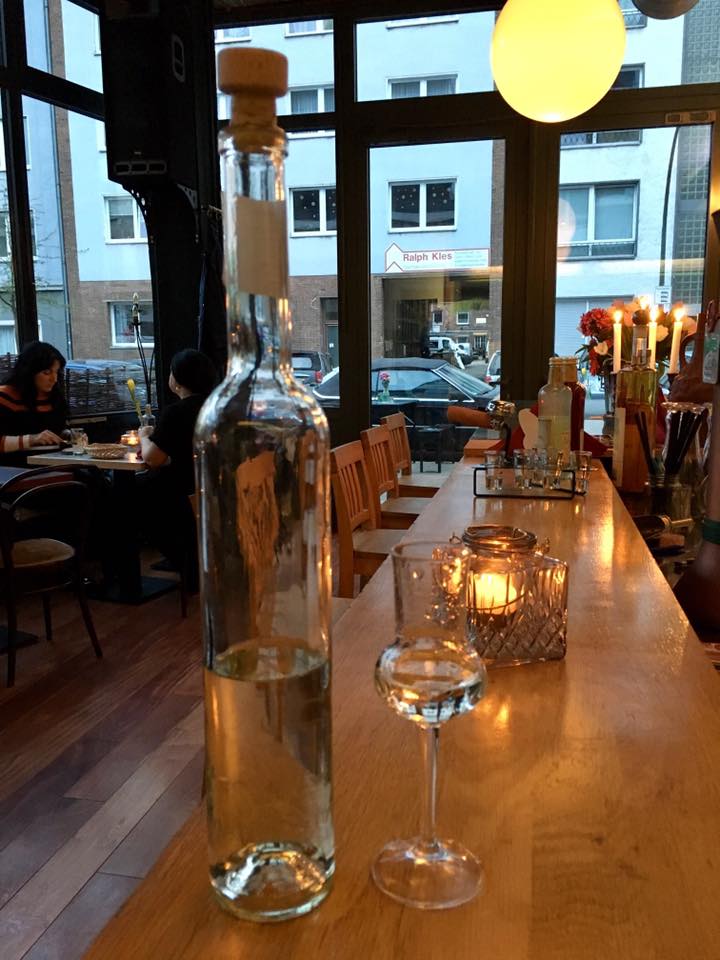 First Georgian bar-restaurant opens in Dusseldorf geotv.ge